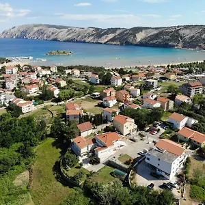 apartmani-kuret.primorje-gorskikotar.com/
